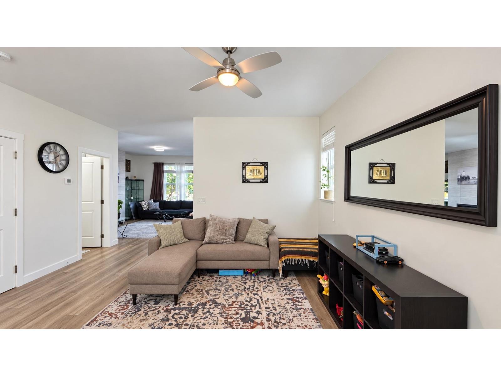 20298 82a Avenue, Langley, British Columbia  V2Y 0Z1 - Photo 8 - R3174629