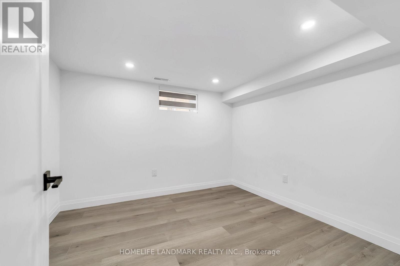 31a (Basement) Laurel Avenue, Toronto, Ontario  M1K 3J3 - Photo 5 - E13886124