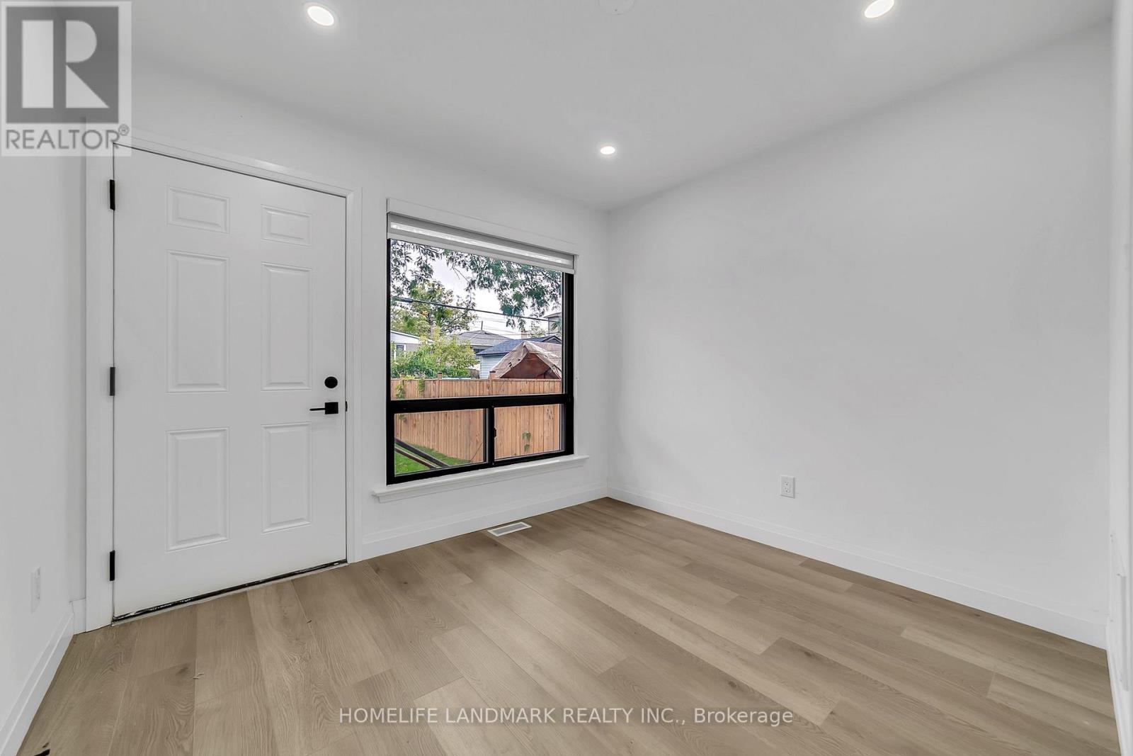 31a (Main Floor) Laurel Avenue, Toronto, Ontario  M1K 3J3 - Photo 13 - E13886102