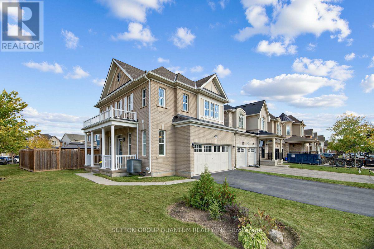 1413 Connaught Terrace, Milton, Ontario  L9E 0B2 - Photo 3 - W14027510