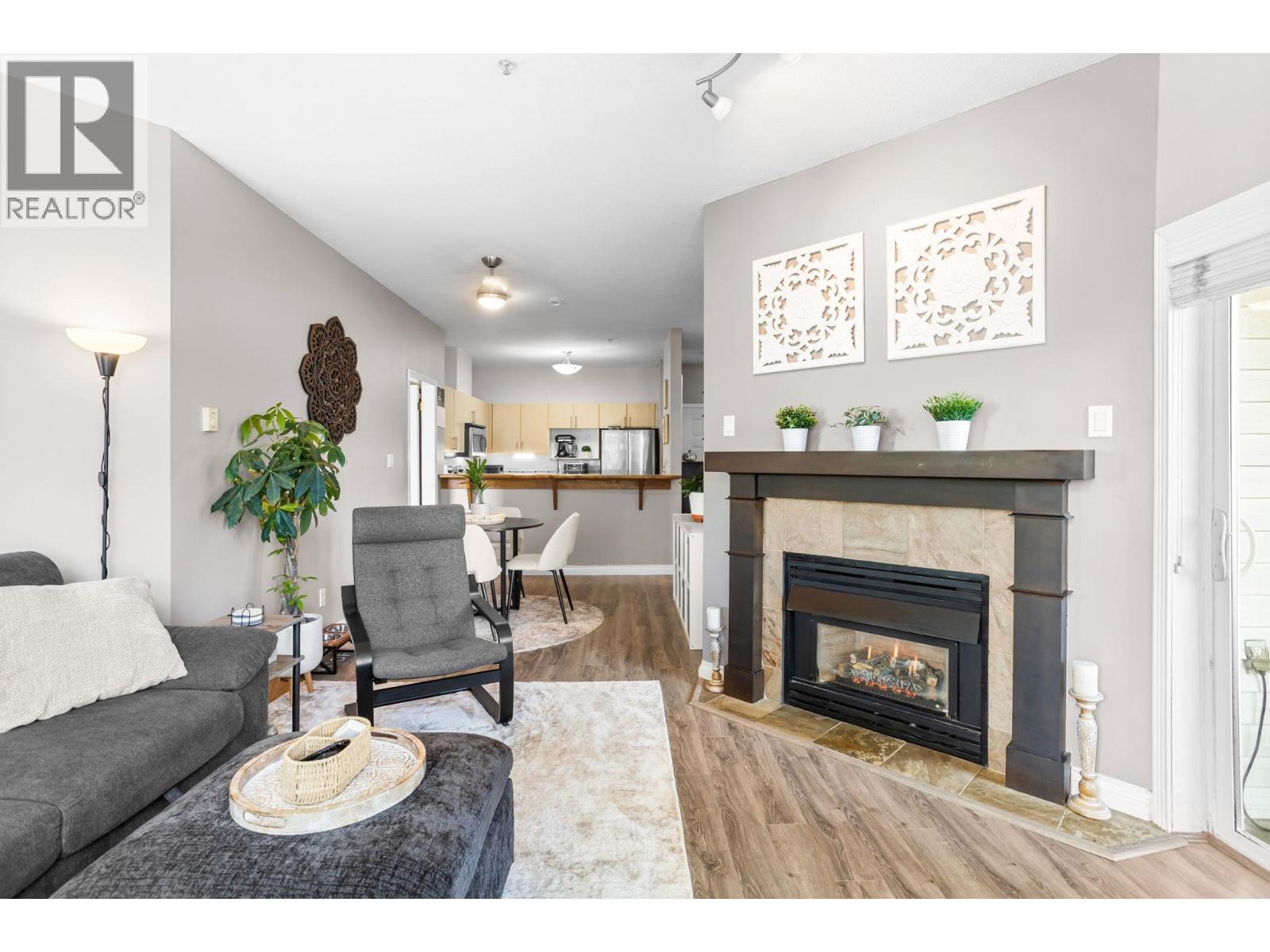 211 83 Star Crescent, New Westminster, British Columbia  V3M 6X8 - Photo 6 - R3173874