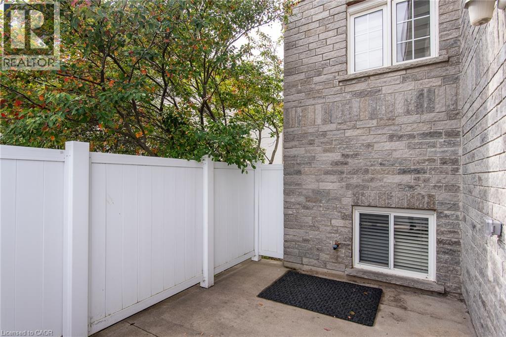 240 Westmeadow Drive Unit# 6a, Kitchener, Ontario  N2N 0A1 - Photo 5 - 40868856