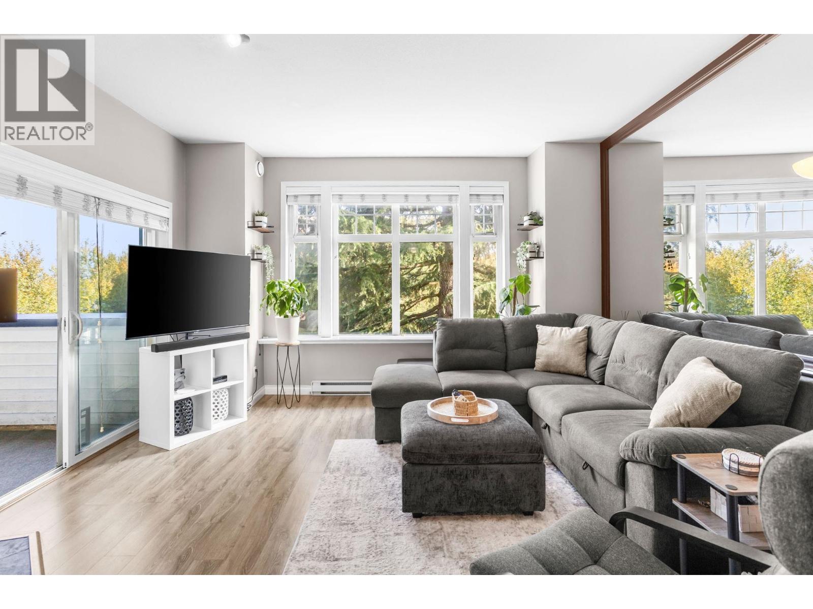 211 83 Star Crescent, New Westminster, British Columbia  V3M 6X8 - Photo 4 - R3173874