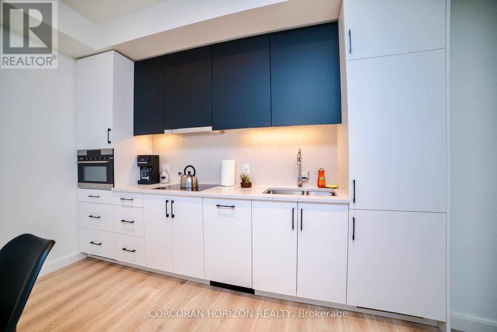 1807 - 741 King Street W, Kitchener, Ontario  N2G 1E5 - Photo 8 - X14027526
