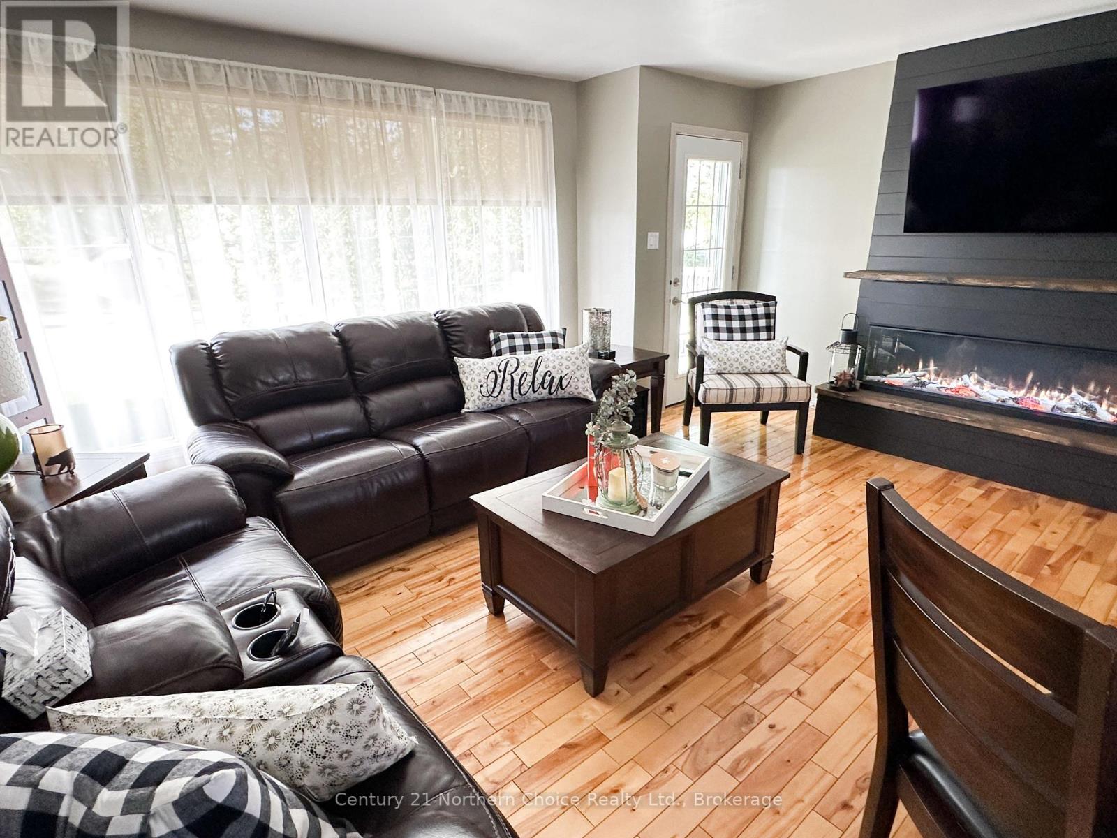 52 Dickenson Road, Red Lake, Ontario  P0V 1C0 - Photo 6 - X14014736