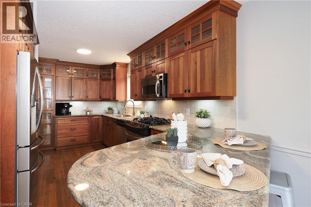 350 Doon Valley Drive Unit# 6d, Kitchener, Ontario  N2P 2M9 - Photo 4 - 40867067