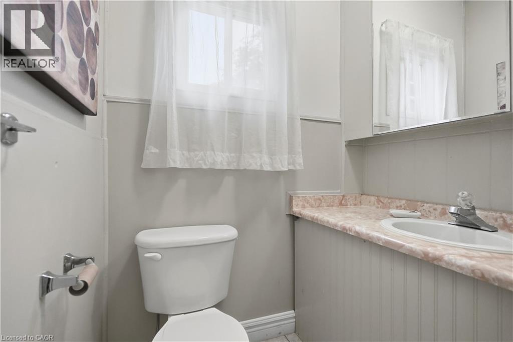 418 Main Street W, Hamilton, Ontario  L8P 1K6 - Photo 16 - 40869845