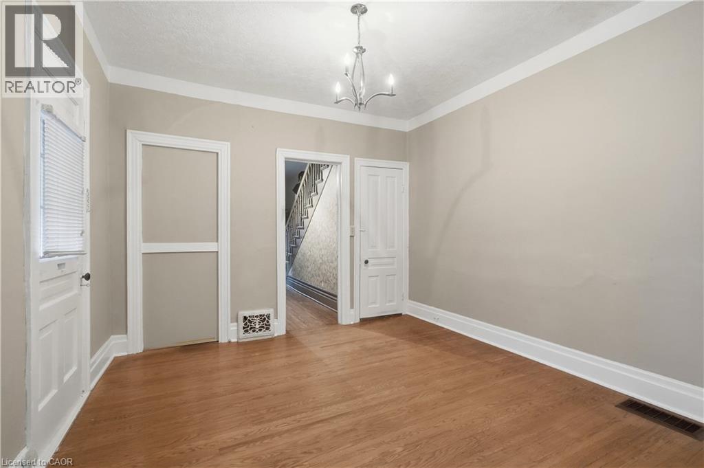418 Main Street W, Hamilton, Ontario  L8P 1K6 - Photo 13 - 40869845