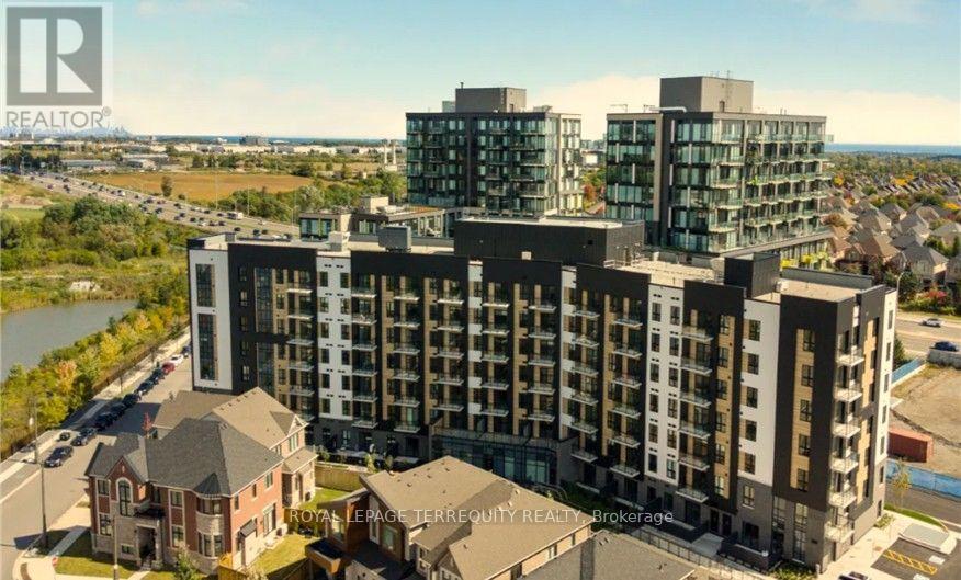 702 - 3008 William Cutmore Boulevard, Oakville, Ontario  L6H 7G1 - Photo 2 - W13880552