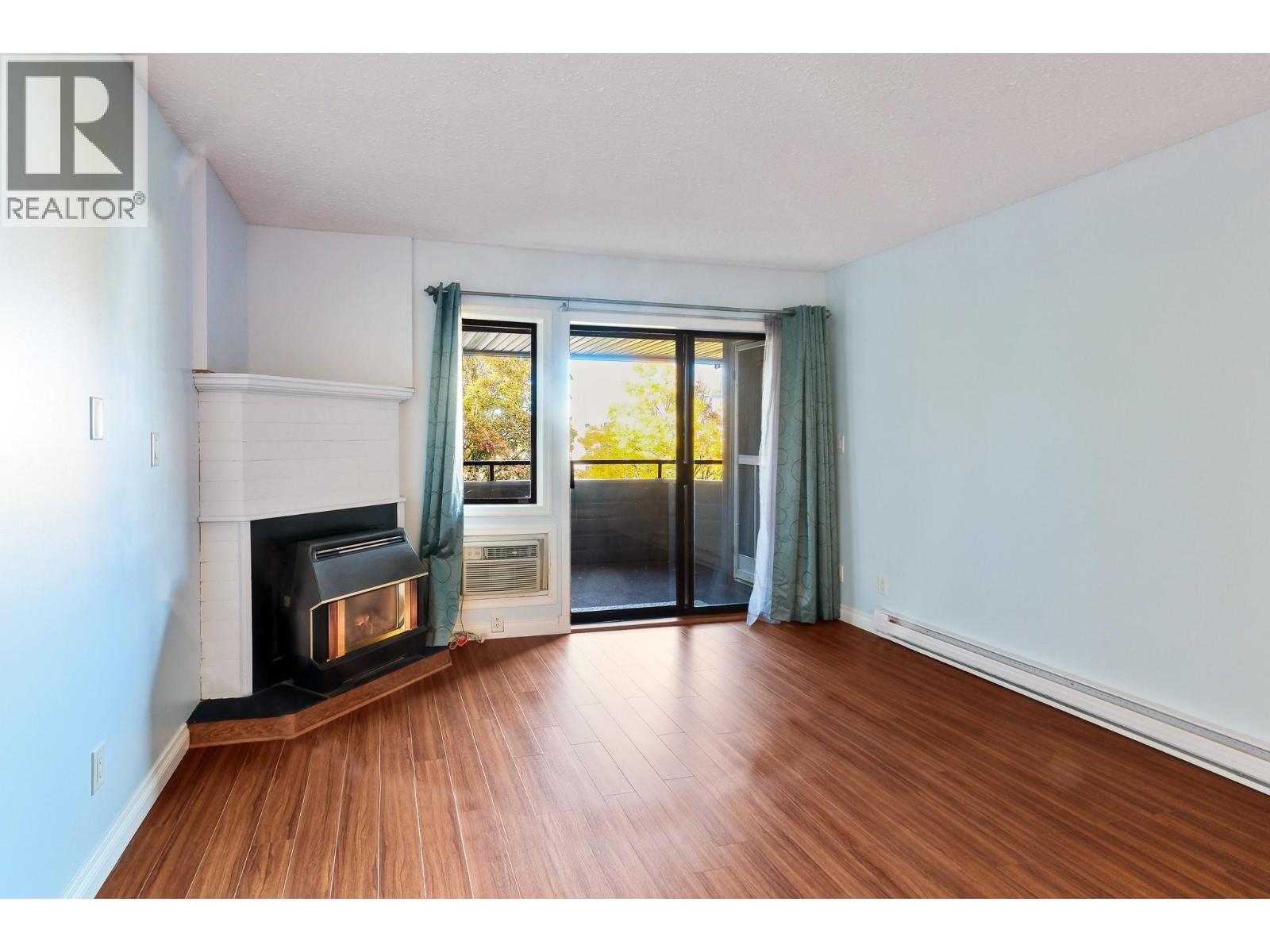 1801 32 Street Unit# 303