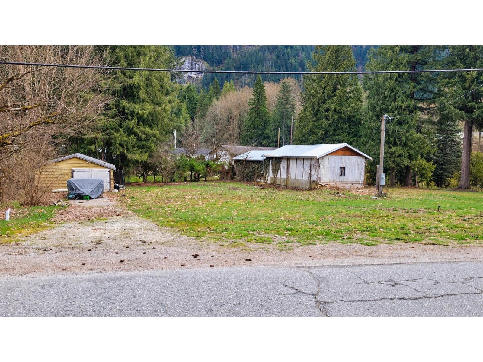 19728 Silverhope Road, Hope, Hope, British Columbia  V0X 1L2 - Photo 2 - R3173068