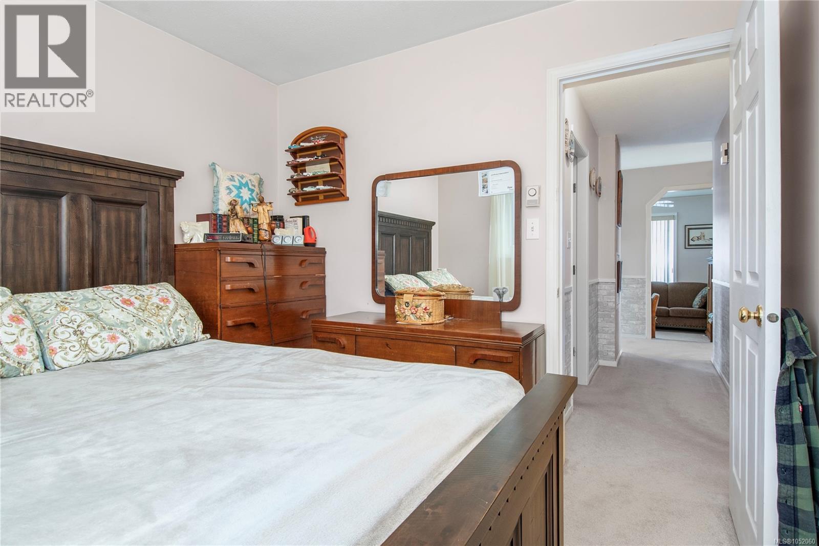 1667 Meadowbrook Dr