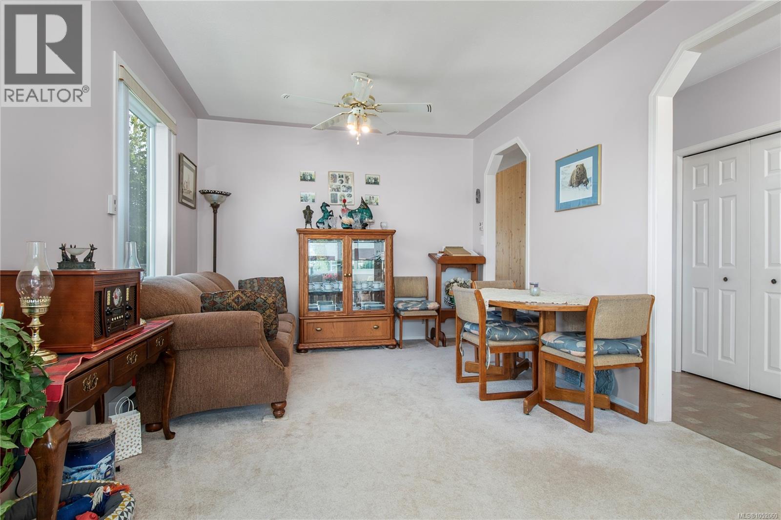 1667 Meadowbrook Dr