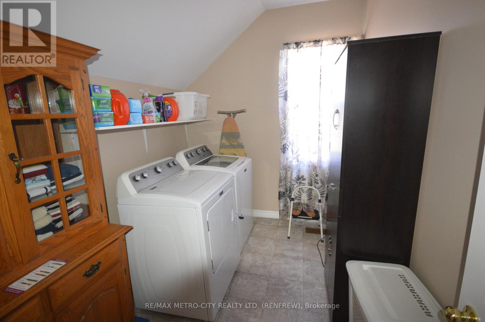 151 June Street, Renfrew, Ontario  K7V 2K2 - Photo 9 - X14027594