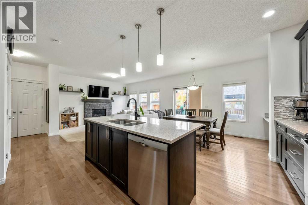 34 Mount Rae Terrace, Okotoks, Alberta  T1S 0M6 - Photo 12 - A2351009