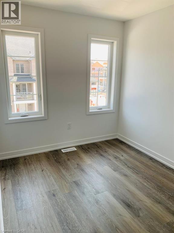 205 West Oak Trail Unit# 31, Kitchener, Ontario  N2R 0R9 - Photo 13 - 40870652