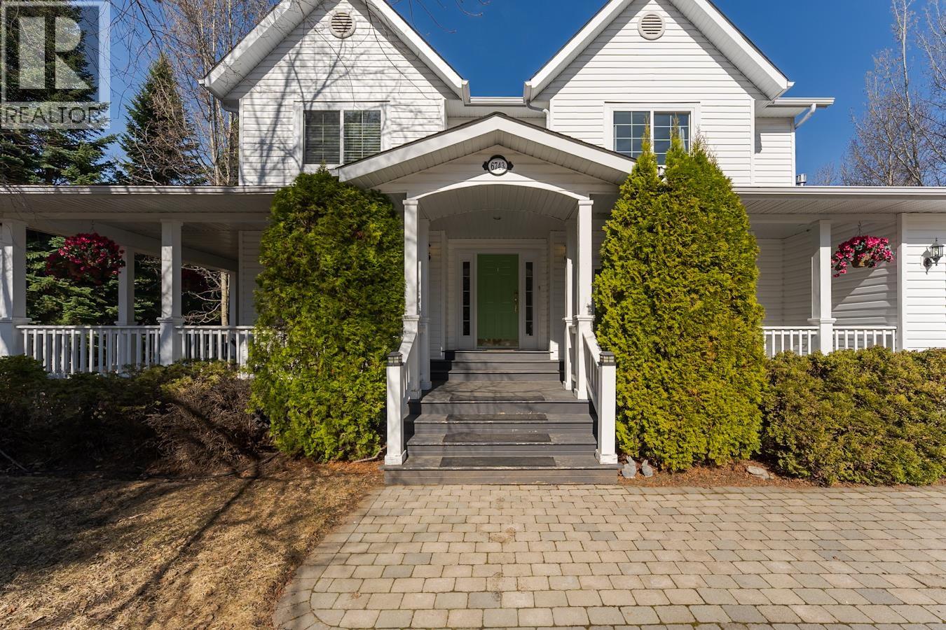 6743 Valleyview Drive, Prince George, British Columbia  V2K 4C4 - Photo 2 - R3174695