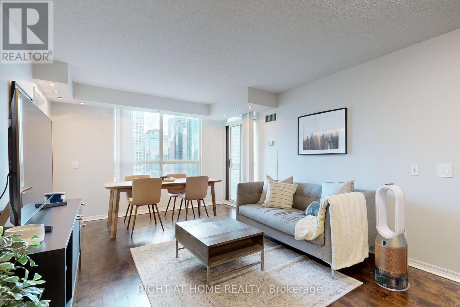 1507 - 18 Parkview Avenue, Toronto, Ontario  M2N 7H7 - Photo 11 - C14027688