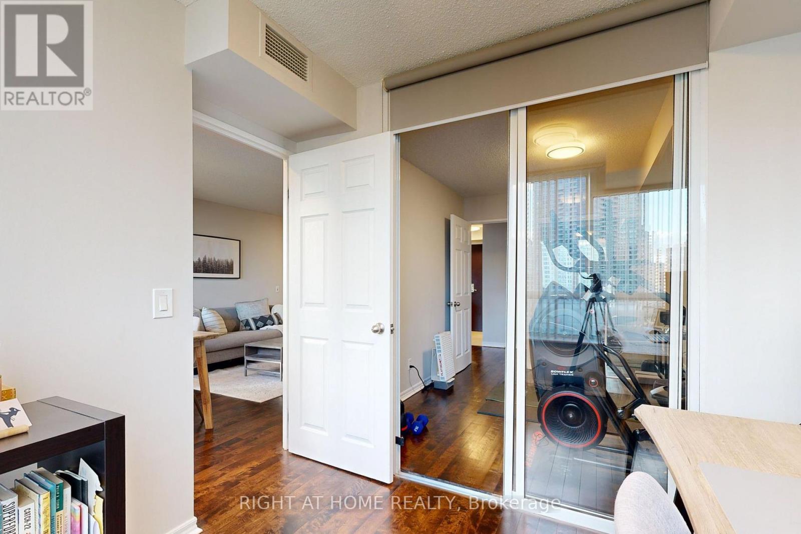 1507 - 18 Parkview Avenue, Toronto, Ontario  M2N 7H7 - Photo 26 - C14027688