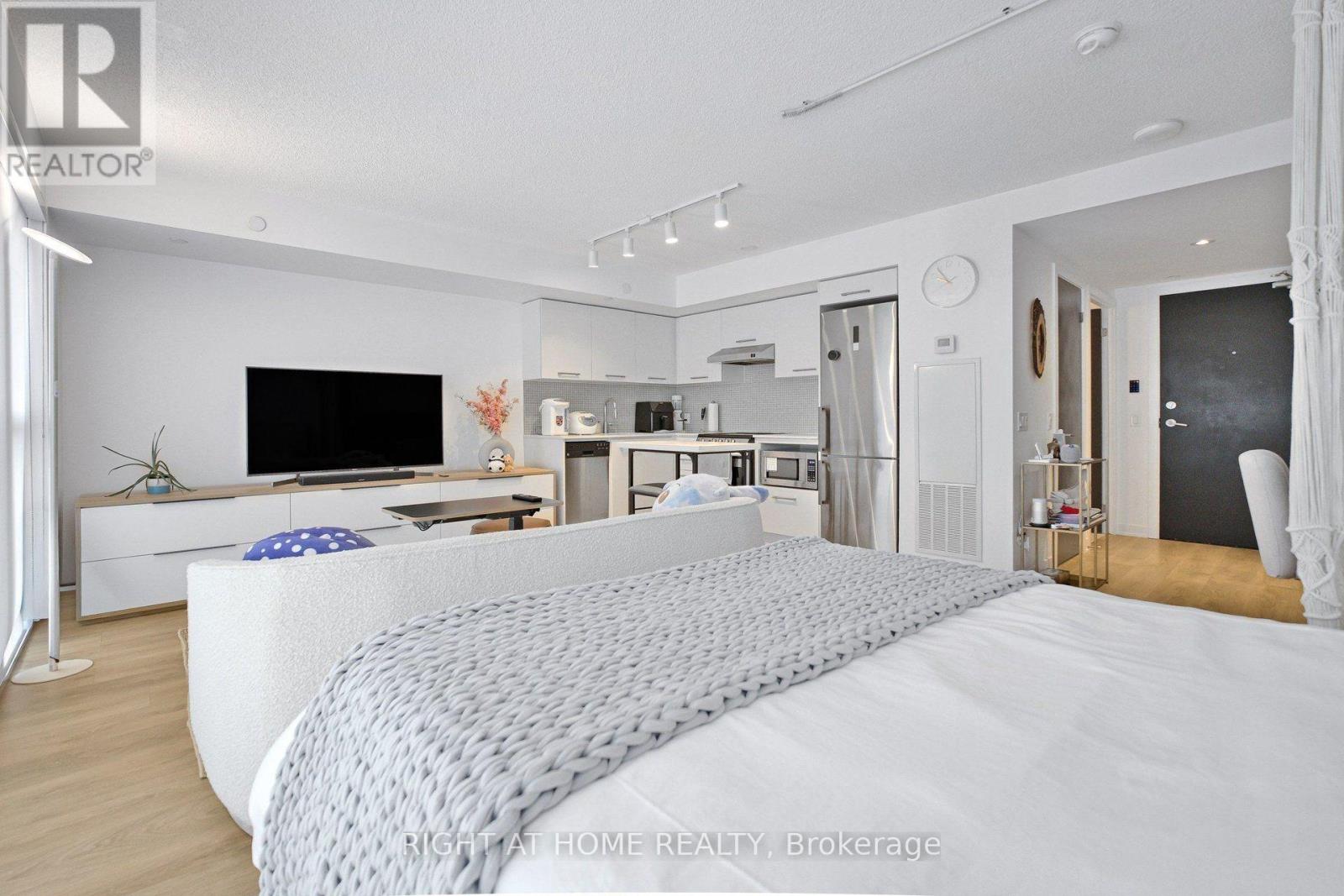 1406 - 87 Peter Street, Toronto, Ontario  M5V 0P1 - Photo 21 - C14027696