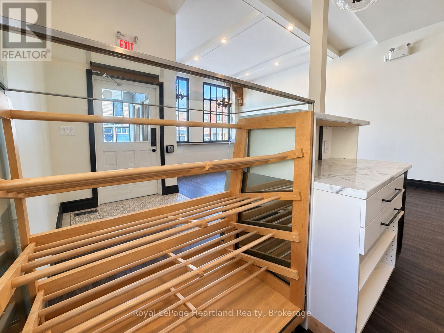 413 Queen Street, North Huron, Ontario  N0M 1H0 - Photo 9 - X14027576