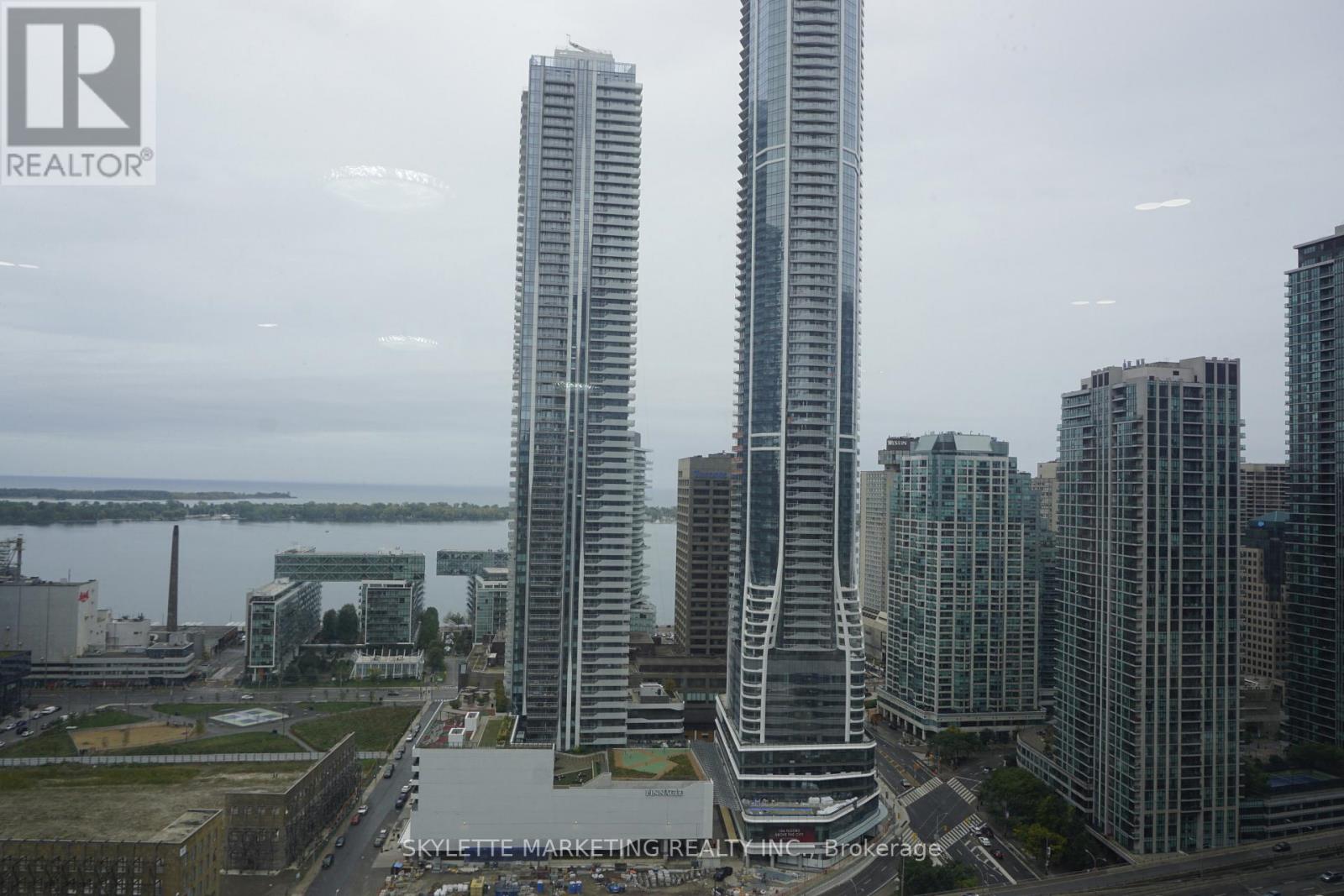 3203 - 25 The Esplanade, Toronto, Ontario  M5E 1W5 - Photo 3 - C14027632