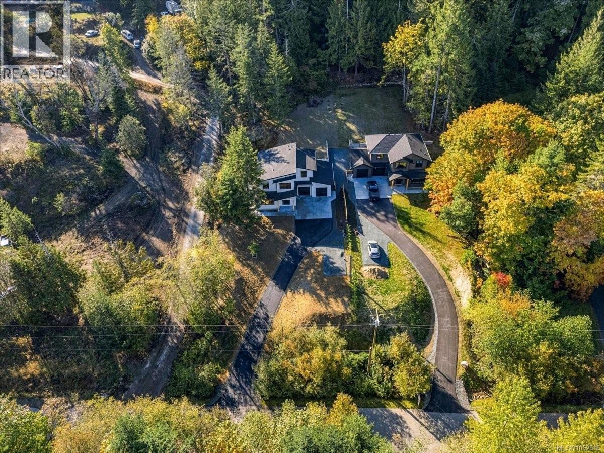 8015 Ridge Rd