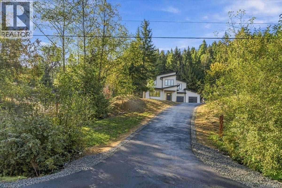 8015 Ridge Rd