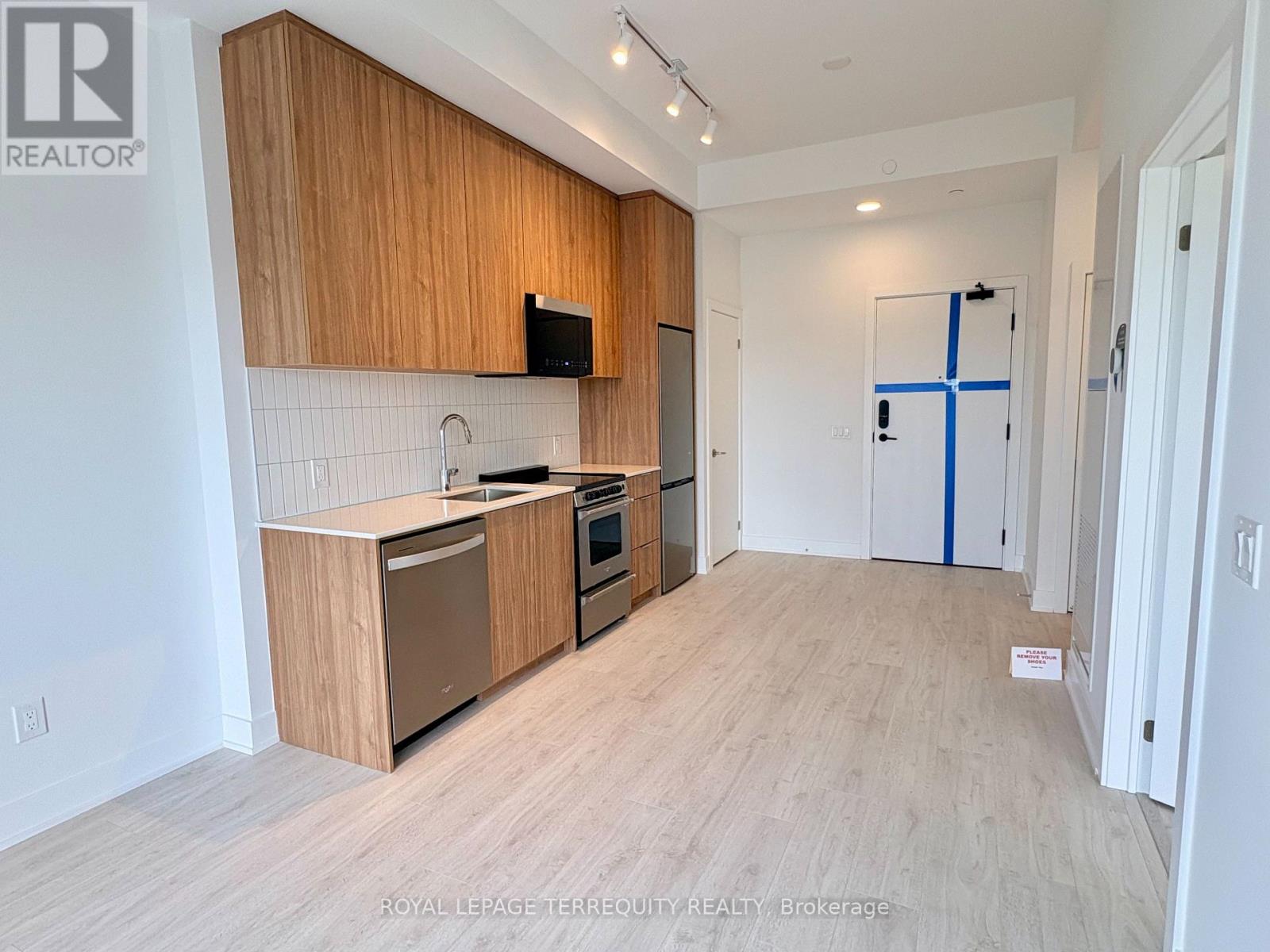 702 - 3008 William Cutmore Boulevard, Oakville, Ontario  L6H 7G1 - Photo 5 - W13880552