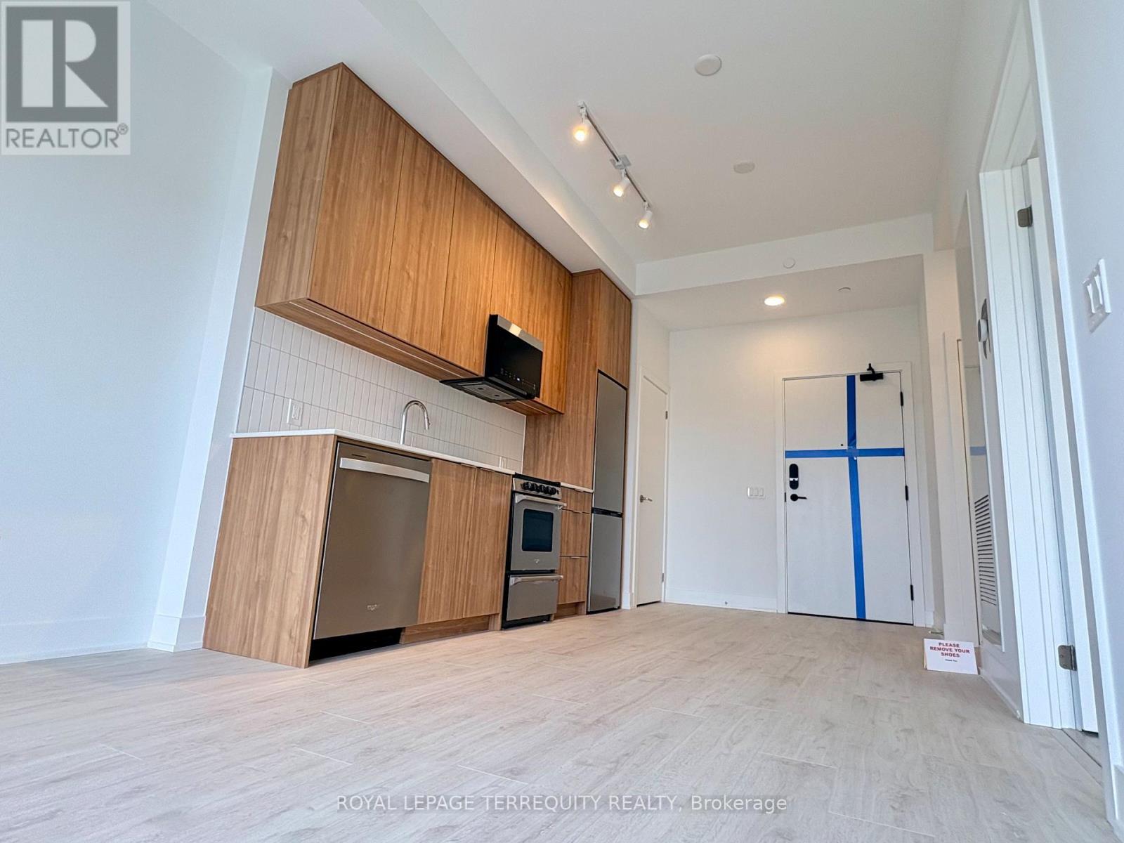 702 - 3008 William Cutmore Boulevard, Oakville, Ontario  L6H 7G1 - Photo 6 - W13880552