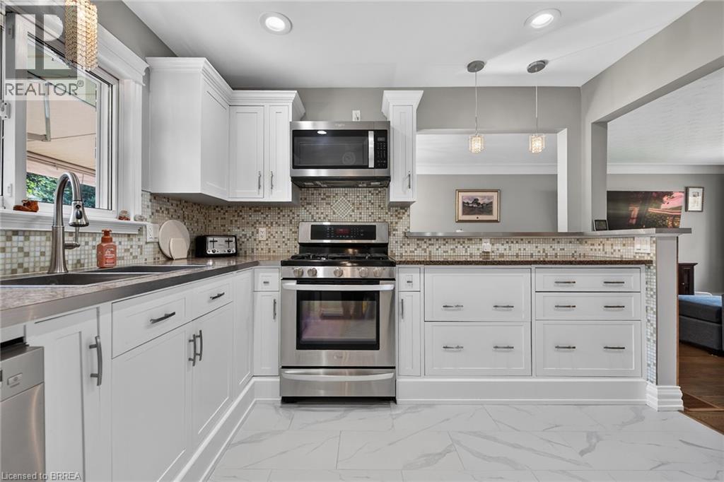 41 Kensington Avenue, Brantford, Ontario  N3R 3N9 - Photo 18 - 40866988