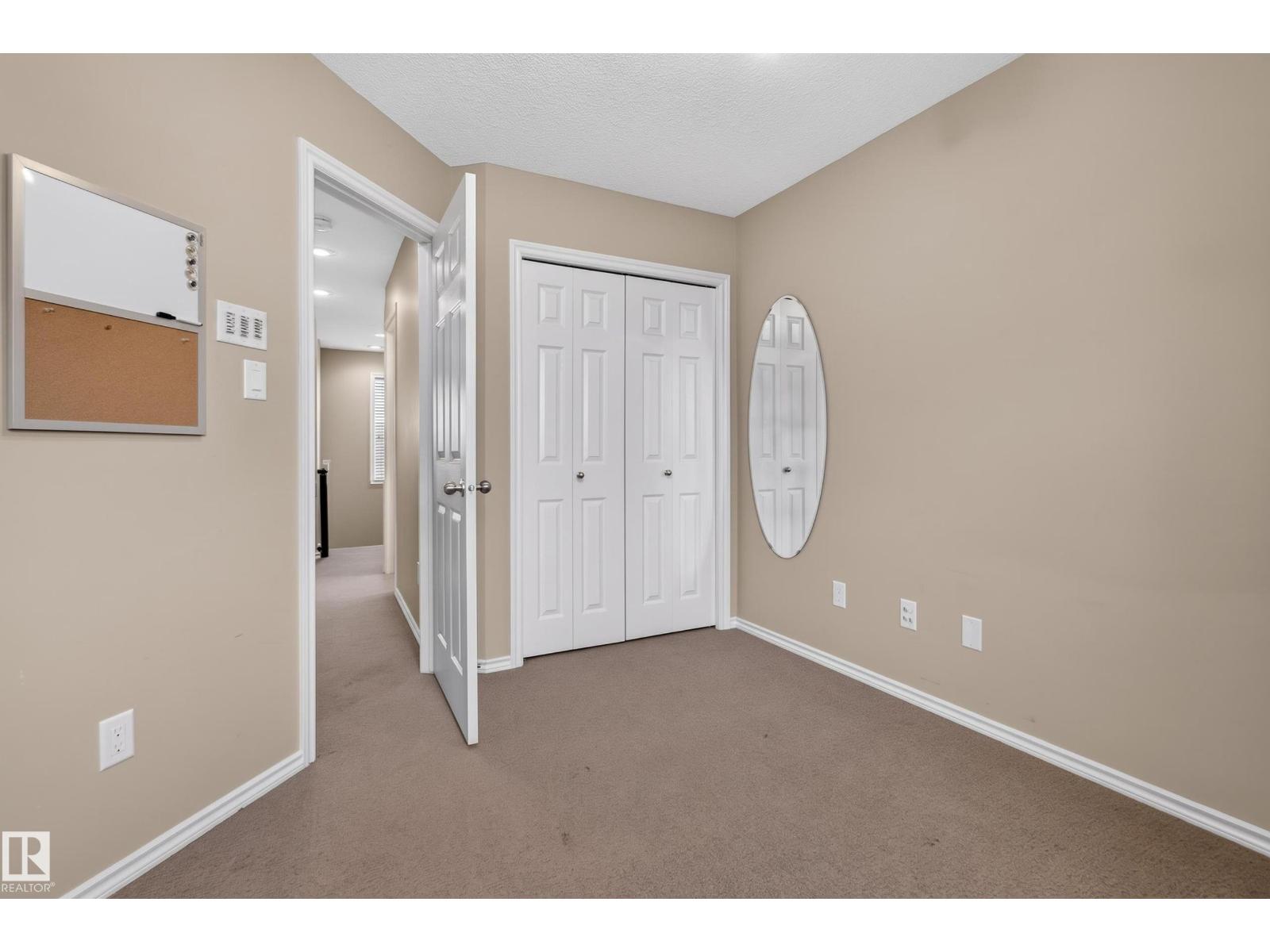 21215 92 AV NW