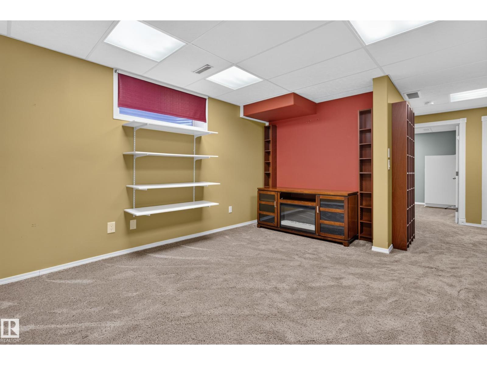 21215 92 AV NW