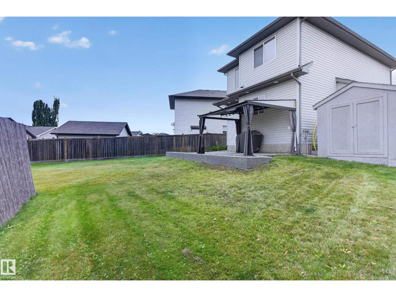 21215 92 AV NW