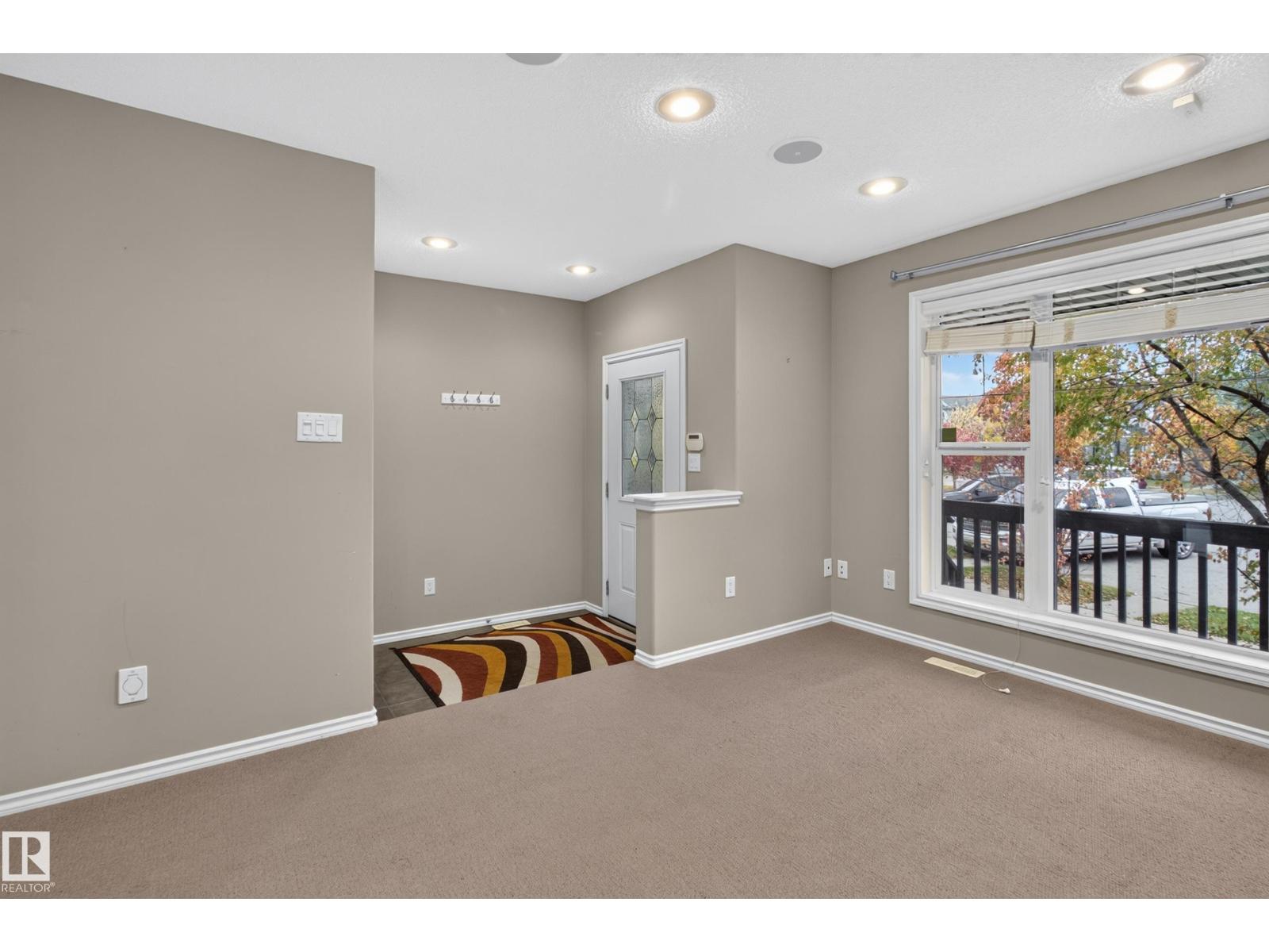 21215 92 AV NW