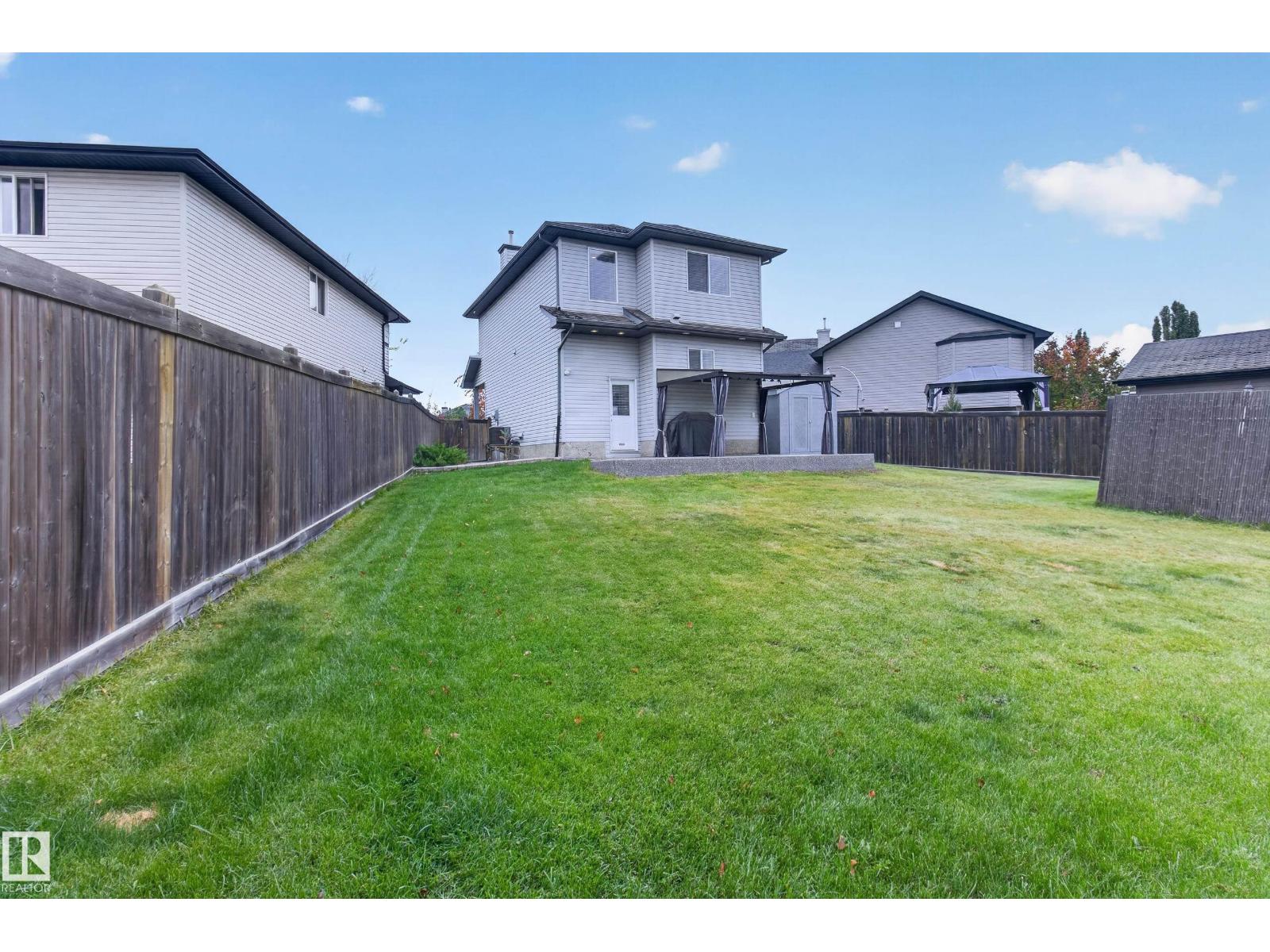 21215 92 AV NW