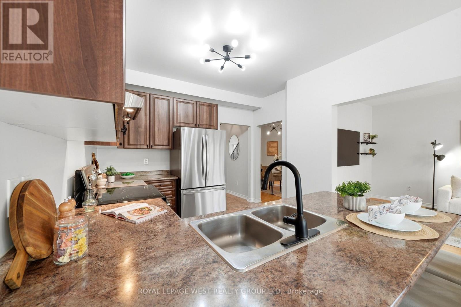 309 Greenwood Drive, Essa (Angus), Ontario L0M 1B4 - Photo 6 - N14027590