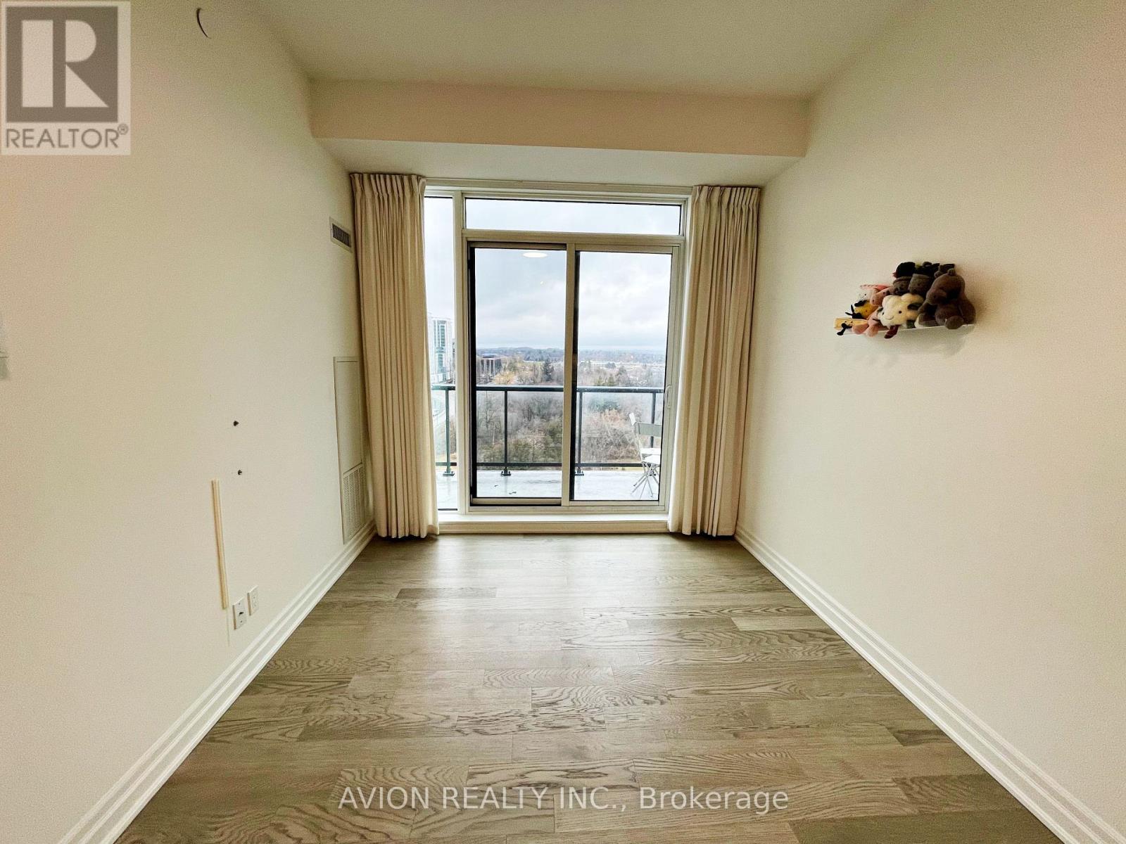 925a - 10 Rouge Valley Drive W, Markham, Ontario  L6G 0G9 - Photo 10 - N14027608
