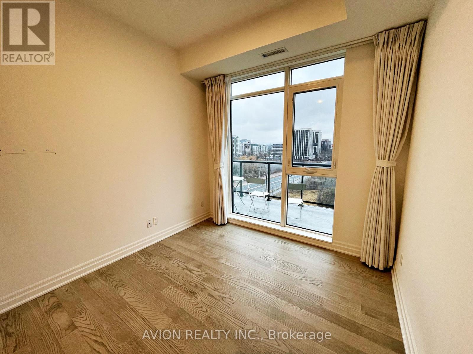925a - 10 Rouge Valley Drive W, Markham, Ontario  L6G 0G9 - Photo 13 - N14027608