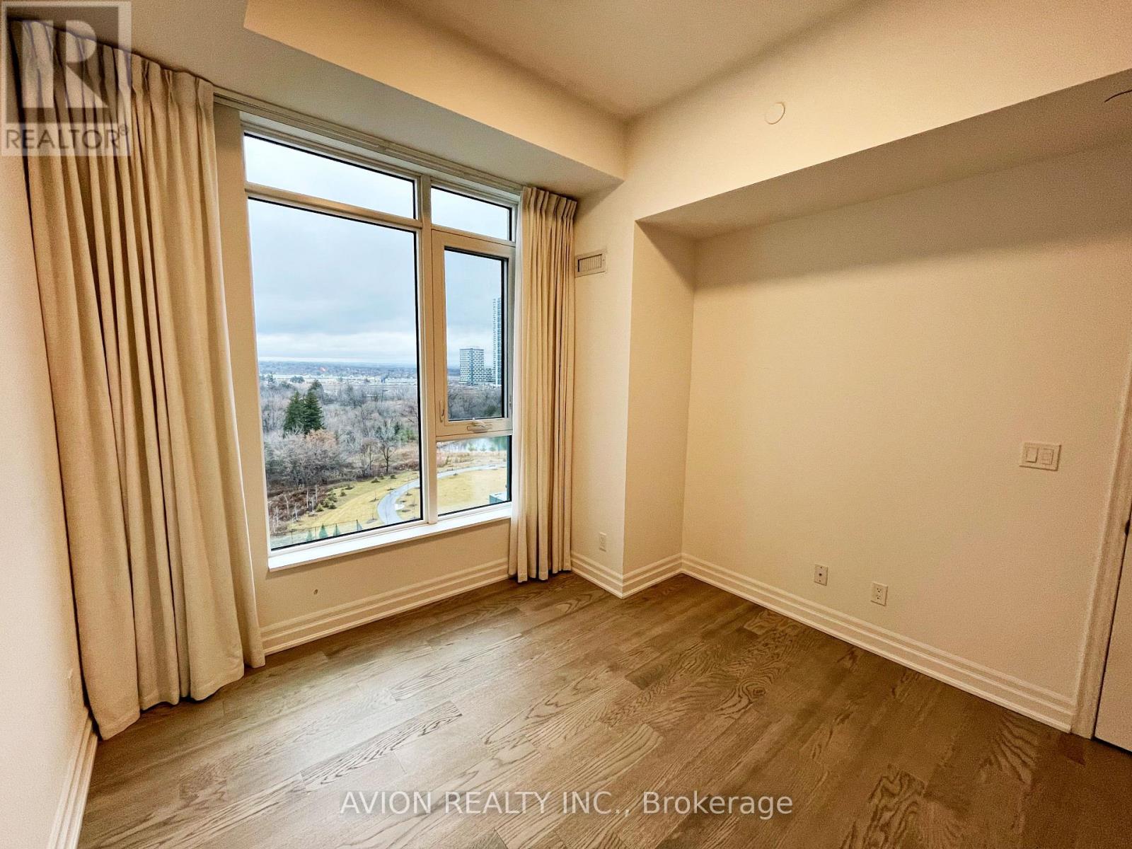 925a - 10 Rouge Valley Drive W, Markham, Ontario  L6G 0G9 - Photo 18 - N14027608