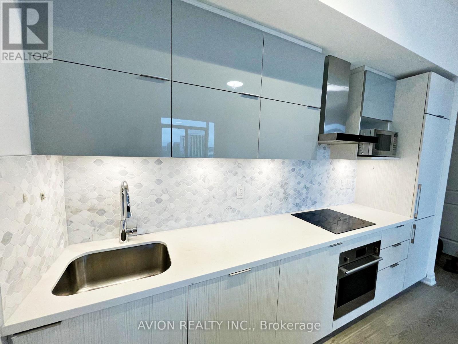 925a - 10 Rouge Valley Drive W, Markham, Ontario  L6G 0G9 - Photo 4 - N14027608