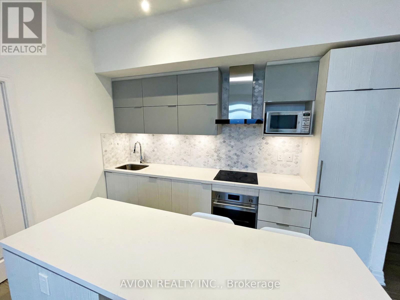 925a - 10 Rouge Valley Drive W, Markham, Ontario  L6G 0G9 - Photo 5 - N14027608