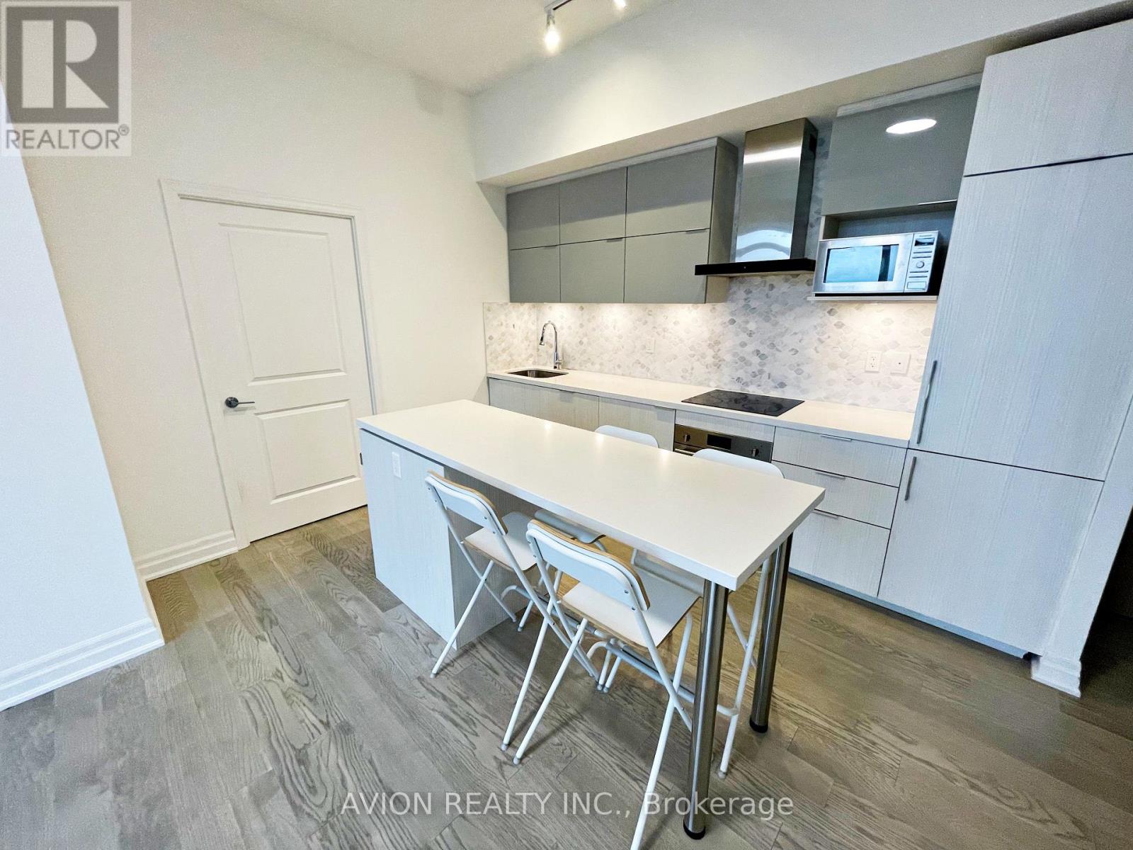 925a - 10 Rouge Valley Drive W, Markham, Ontario  L6G 0G9 - Photo 6 - N14027608