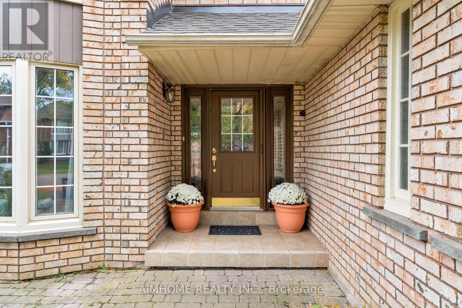 11 Carpenter Court, Markham, Ontario  L3P 6W3 - Photo 2 - N14027654