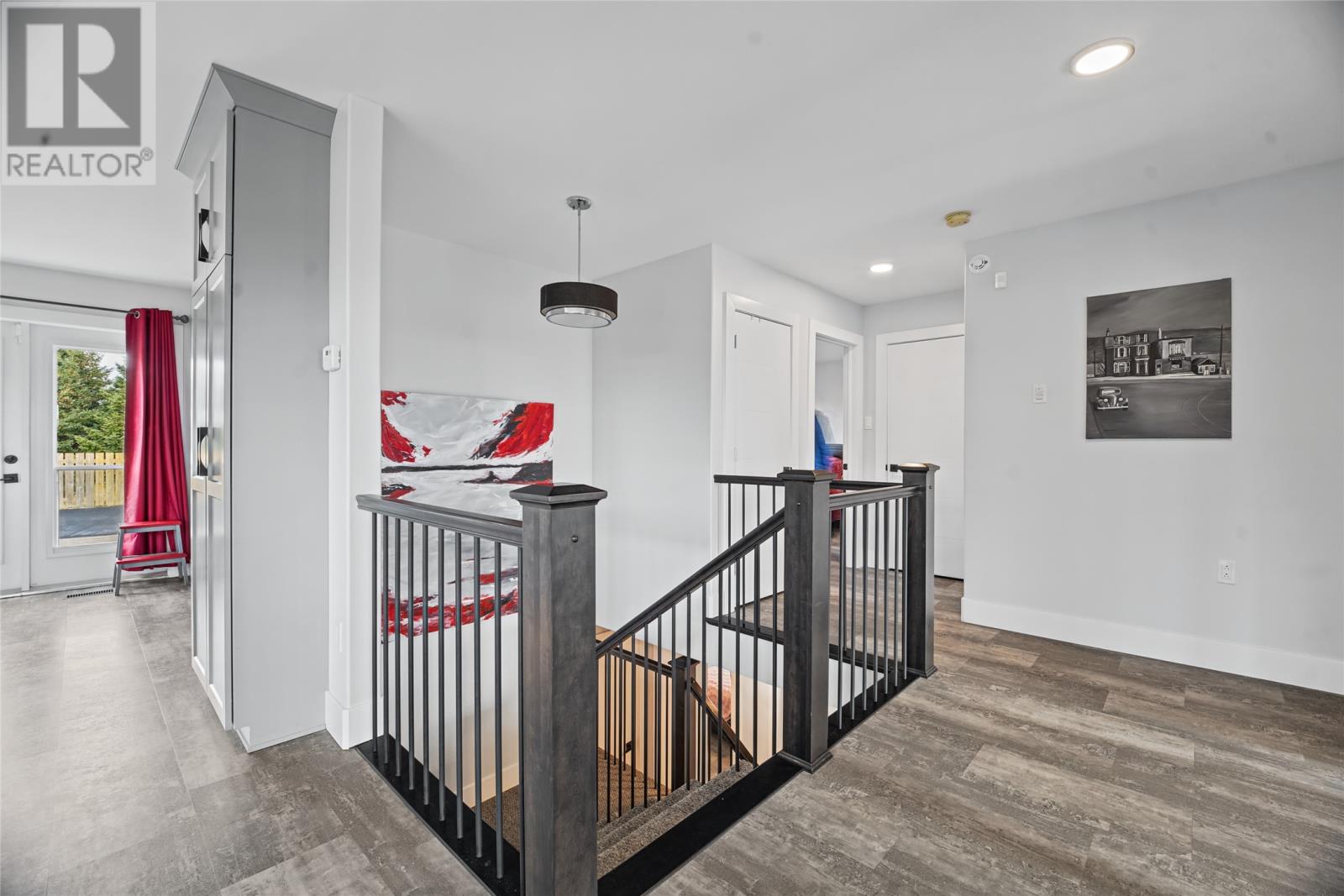 5 Red Cliff Road, Logy Bay — photo 17