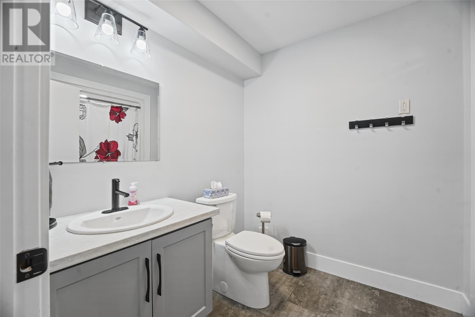 5 Red Cliff Road, Logy Bay — photo 21