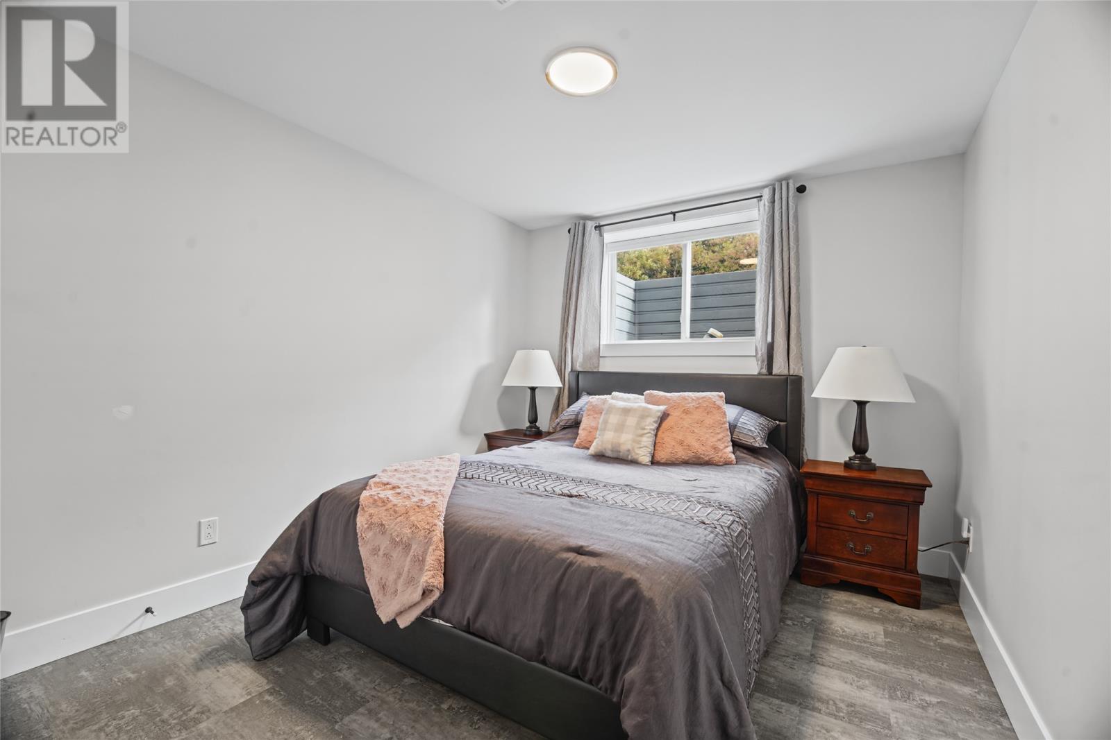 5 Red Cliff Road, Logy Bay — photo 23