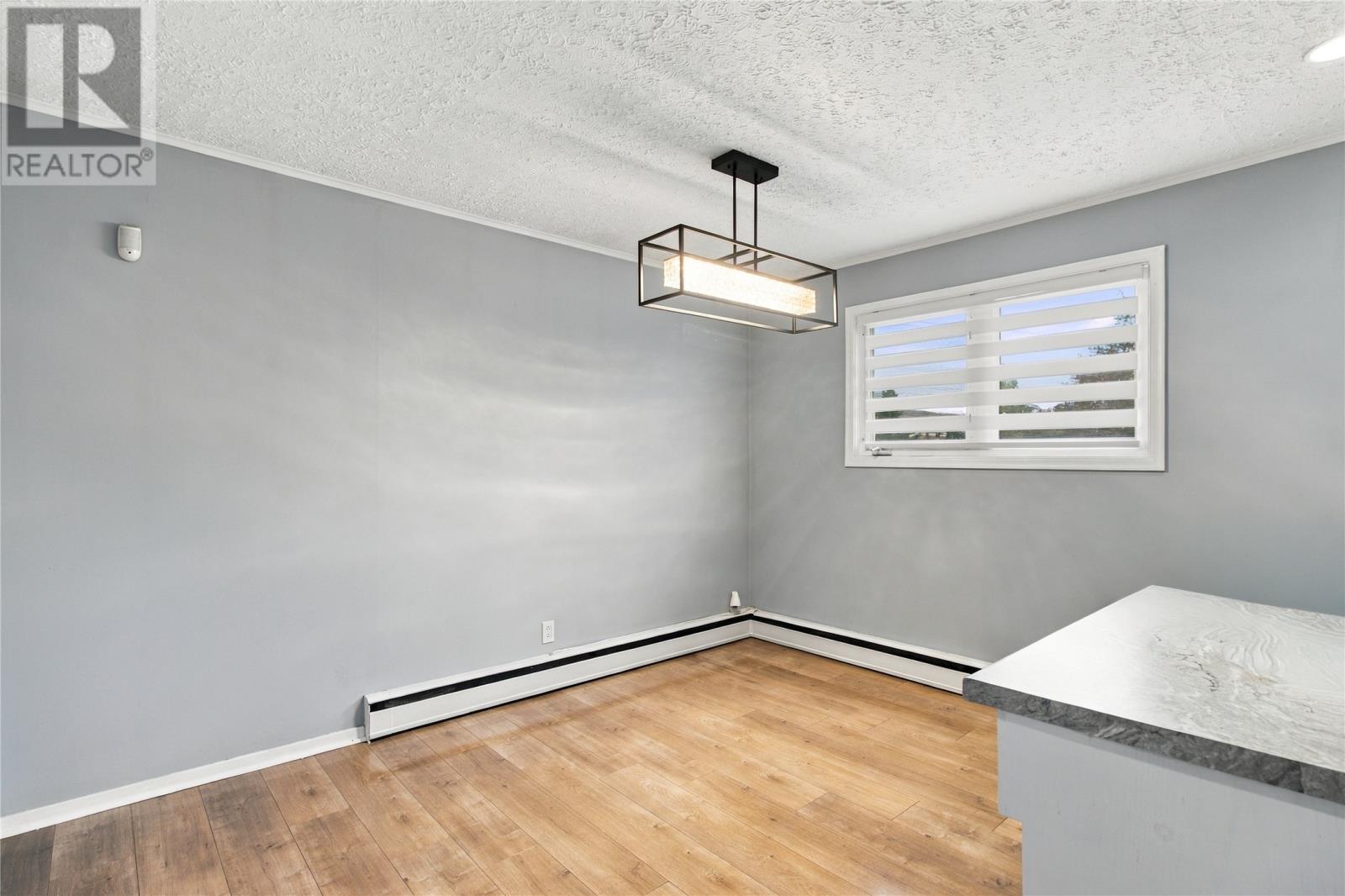 16 Dunscombe Place, St. John's — photo 10