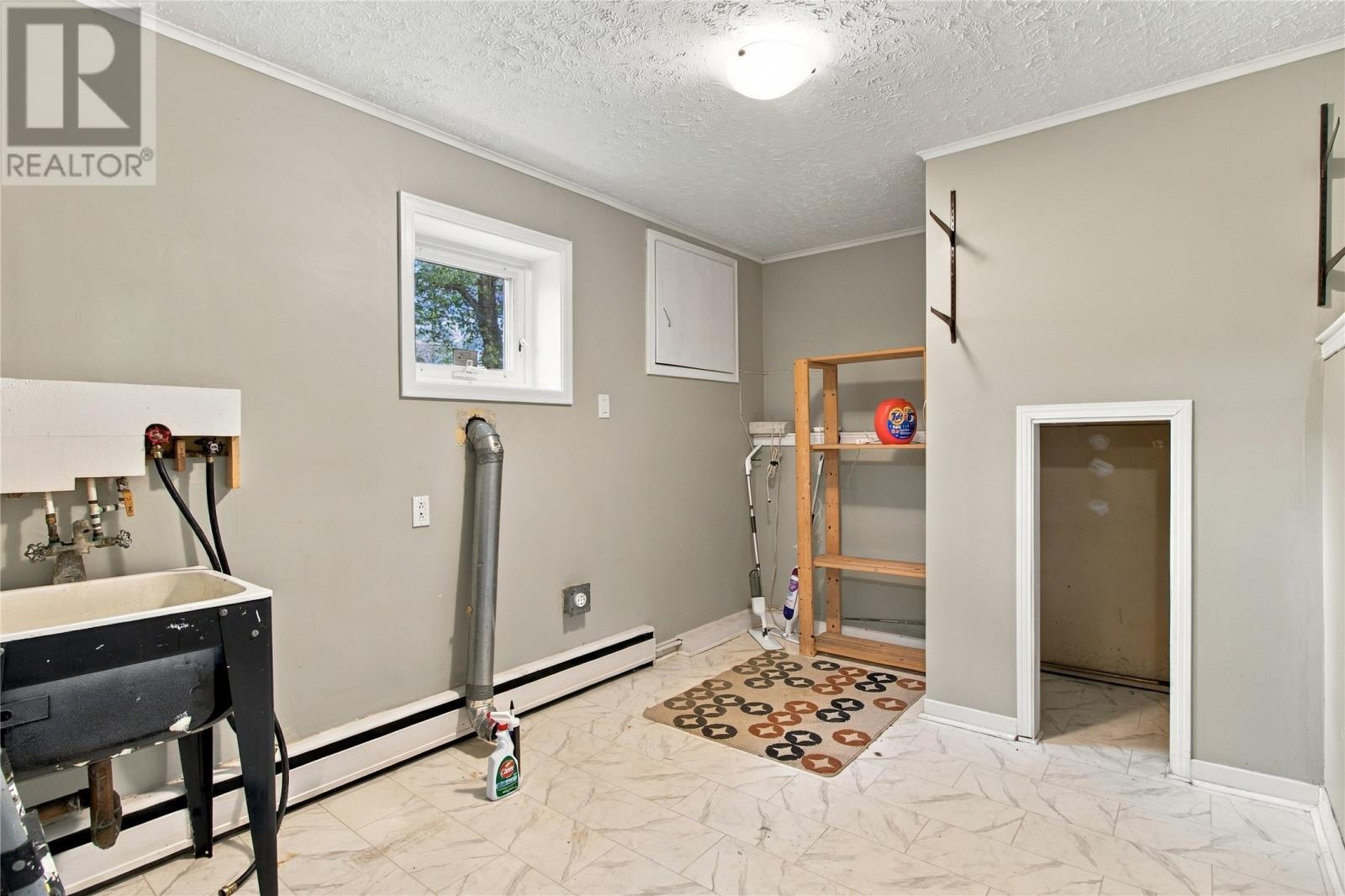 16 Dunscombe Place, St. John's — photo 20