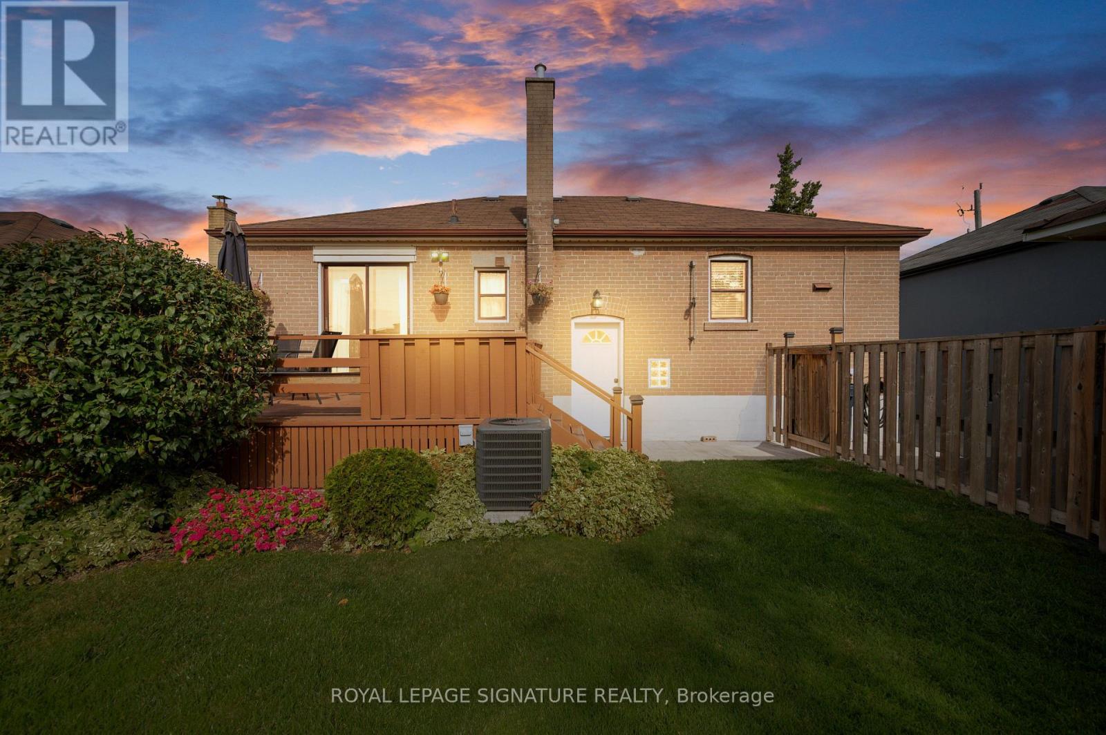 81 Nash Drive, Toronto, Ontario  M3M 2L6 - Photo 19 - W14027560